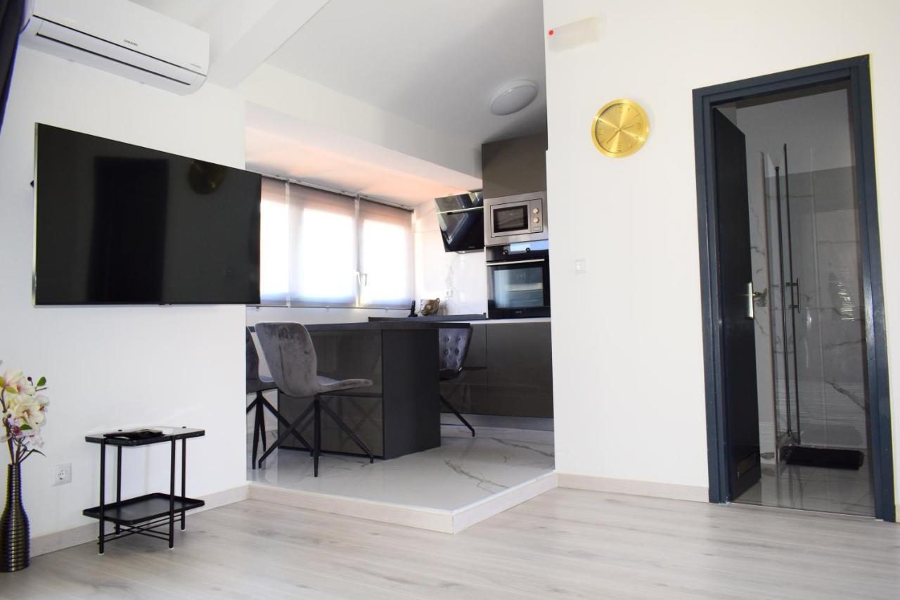 Apartmani Lavin Malinska Exterior photo